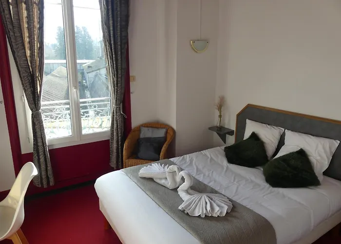 Le Renaissance Hotel